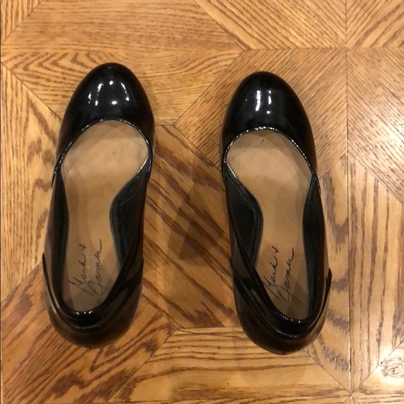 Badgley Mischka Platform Pumps - Picture 5 of 5